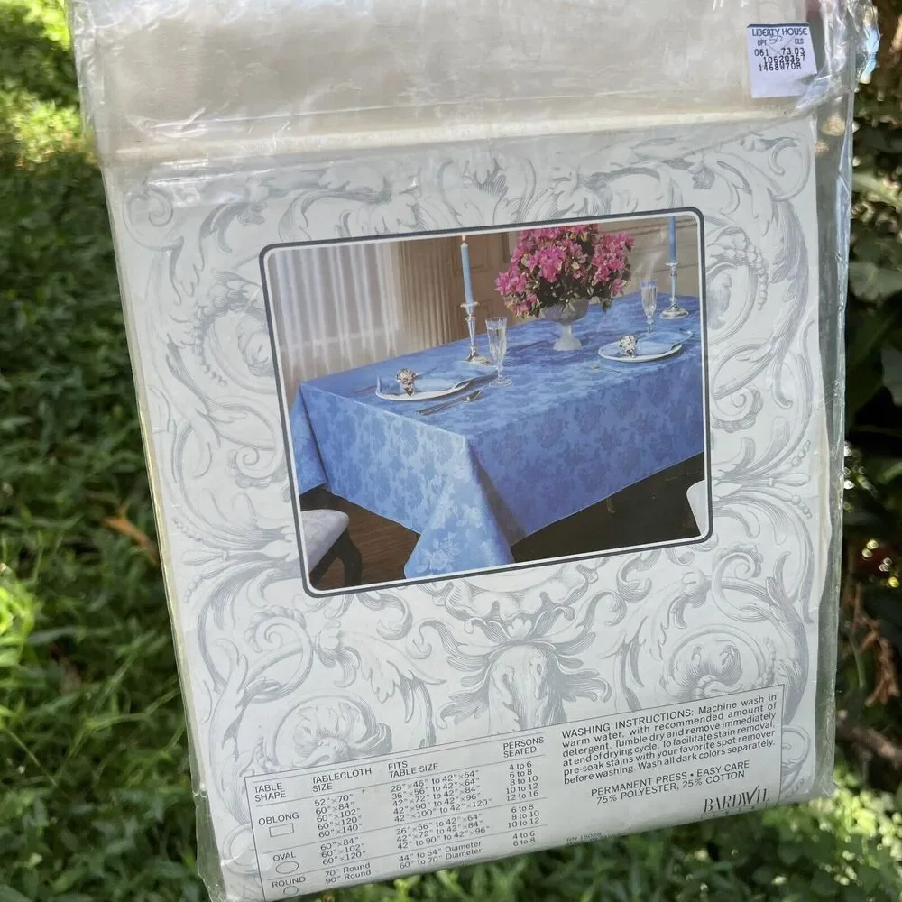 Vintage Rose Bouquet Tablecloth Damask 52”x 70” Oblong NWT Bardwil Linens